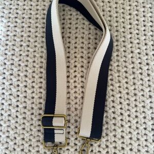Madewell Black and Cream Crossbody Bag Strap